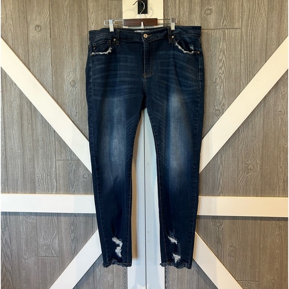 WJ2. Kancan brand distressed jeans Sz 2XL, 38”W Ins 29”, R 11”. - Picture 1 of 4